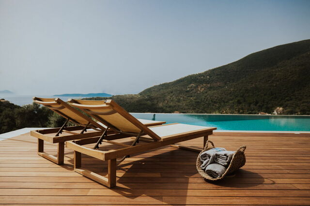 Villa Sivota, bij het zwembad