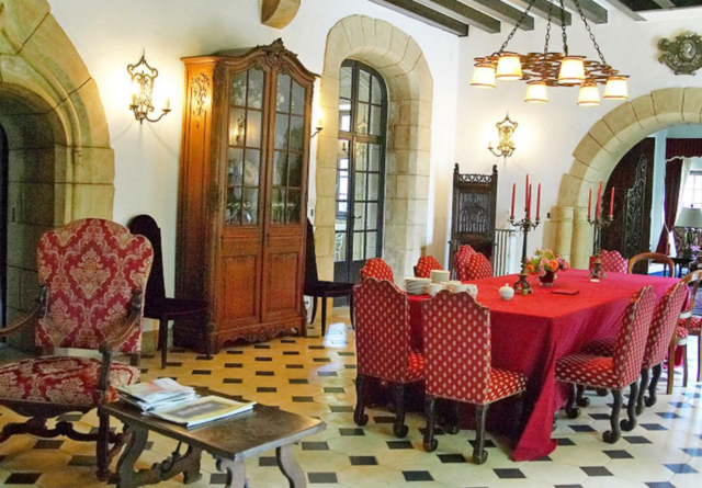 Le Vieux Château, binnenkant