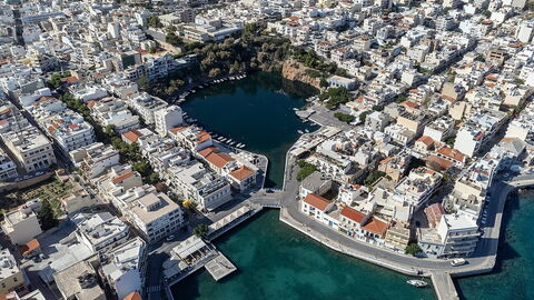 Uitzicht over het Voulismenimeer