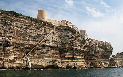 Trappen van de koning van Aragon, Corsica