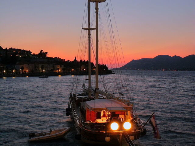 Korčula, avond haven