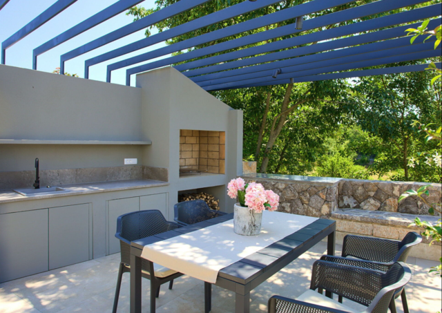 Jerini Estate, al fresco