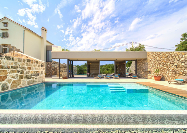 Jerini Estate, zwembad