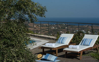 Villa Ethniki, bij het zwembad