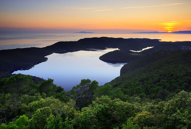 Uitzicht over de meren van Mljet
