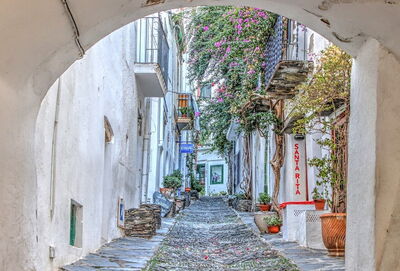 Een steeg in Cadaqués