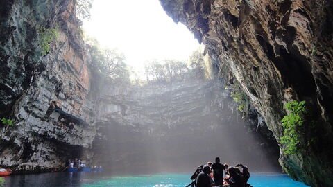 Grot van Melissani