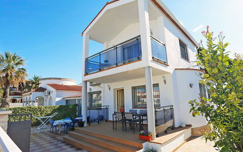 Solimar Cambrils: Lucht, Gebouw, Fabriek, Eigendom, Huis, Schaduw, Condominium, Venster, Veranda, Stedelijk Ontwerp