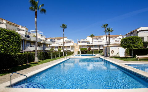 Jardines de Dénia Iii: Appartement, Condominium, Gemengd Gebruik, Hotel, Balkon