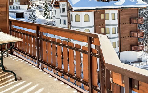 Leukerbad 480: Appartement, Balkon, Condominium, Beits, Hardwood, Daylighting, Hotel
