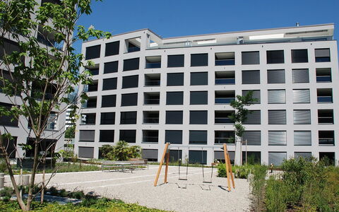 Locarno 75: Fabriek, Gebouw, Lucht, Venster, Boom, Blok Van De Toren, Stedelijk Ontwerp, Condominium, Wolkenkrabber, Onroerend Goed