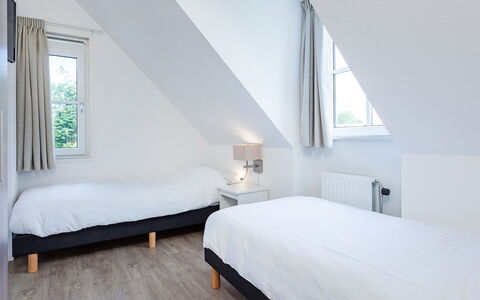 Alk 6: Meubilair, Gebouw, Comfort, Venster, Azure, Hout, Textiel, Bed, Bed Frame, Schaduw