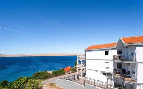 Karlobag 104: Blauw, Kust, Kust En Oceanic Landvormen, Zee, Appartement, Oceaan, Kust, Strand, Balkon, Baai