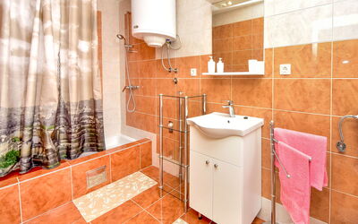 Accommodatie:&nbsp;Marija 120.3
