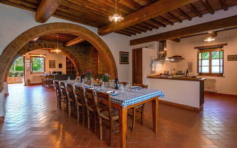 Villa Il Prato: Meubilair, Tafel, Stoel, Keuken En Eettafel, Eetkamer, Huis, Kamer, Steen, Beits, Kamerplant