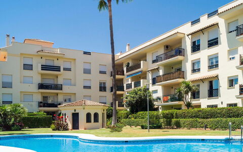 Lorcrimar Ii: Eigendom, Gebouw, Appartement, Toevlucht, Onroerend Goed, Condominium, Zwembad, Huis, Woongebied, Huis