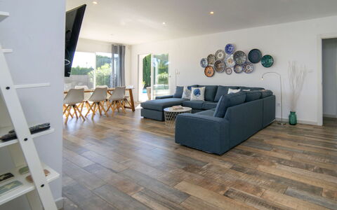 Trebol: Houten Vloer, Flooring, Verdieping, Interieur Ontwerp, Hout, Laminaatvloer, Meubilair, Woonkamer, Hardwood, Bankstel