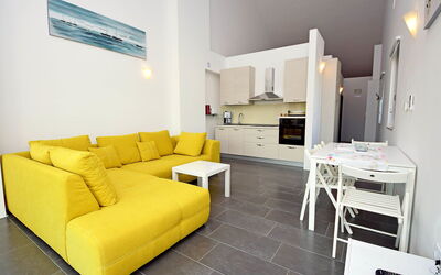 Accommodatie:&nbsp;Molo Lozna 104.1