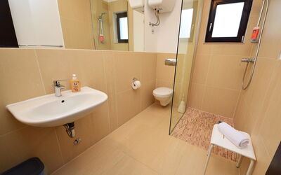 Accommodatie:&nbsp;Molo Lozna 104.5