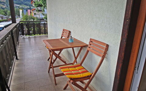 Annemarie: Stoel, Meubilair, Eigendom, Tafel, Kamer, Verdieping, Huis, Onroerend Goed, Balkon, Interieur Ontwerp