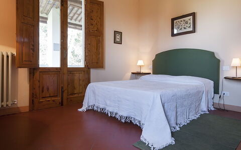 Villa Le Volte: Slaapkamer, Bed, Meubilair, Kamer, Laken, Eigendom, Bed Frame, Verdieping, Bedding, Interieur Ontwerp