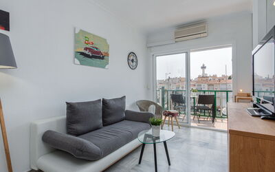 Port Ducal 134.3: Meubilair, Bankstel, Gebouw, Eigendom, Tafel, Comfort, Woonkamer, Interieur Ontwerp, Huis, Fotolijst