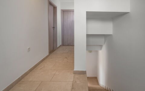 Mario 2: Eigendom, Kamer, Verdieping, Muur, Gebouw, Huis, Architectuur, Interieur Ontwerp, Gips, Materiële Goederen