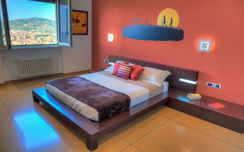 Villa Il Poggiolo Apartments - Diano Marina: Slaapkamer, Meubilair, Bed, Kamer, Interieur Ontwerp, Eigendom, Bed Frame, Laken, Verdieping, Muur
