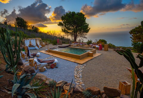 Terre Di Bea Cottage By The Sea Cefalu': Wolk, Lucht, Fabriek, Water, Dag, Natuur, Natuurlijk Landschap, Boom, Buitenmeubels, Zwemwater