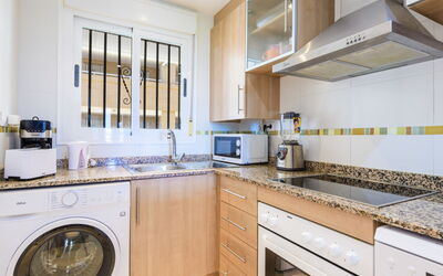 Jardines del Mar Iii - Marina D'Or 8.4: Cabinetry, Eigendom, Countertop, Wasdroger, Wasmachine, Toestel Van De Keuken, Huishoudapparatuur, Fornuis, Keuken, Gasfornuis