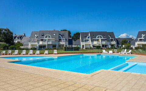 Domaine des Tadornes: Zwembad, Eigendom, Toevlucht, Gebouw, Onroerend Goed, Vakantie, Vrije Tijd, Huis, Recreatiecentrum, Woongebied