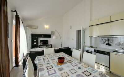 Accommodatie:&nbsp;Željka 128.3