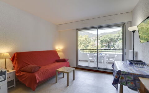 Cavalaire 691: Kamer, Meubilair, Eigendom, Interieur Ontwerp, Gebouw, Slaapkamer, Bed, Verdieping, Onroerend Goed, Huis