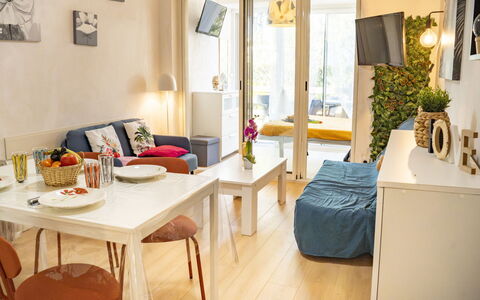 Holiday 34: Zwembad, Woongebied, Condominium, Appartement, Toevlucht, Landgoed, Schaduw, Villa, Hacienda, Herenhuis