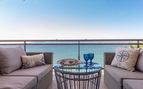 Cala D'Or: Meubilair, Interieur Ontwerp, Stoel, Tafel, Zee, Verlichting, Verdieping, Oceaan, Balkon, Buitenmeubels