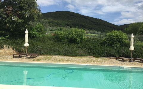 Casa Alla Minuccia Di Villa a Sesta: Zwembad, Eigendom, Water, Lucht, Huis, Vrije Tijd, Zomer, Vakantie, Berg, Onroerend Goed