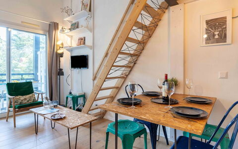 Guethary 107: Fabriek, Schaduw, Buitenmeubels, Boom, Architectuur, Onroerend Goed, Vrije Tijd, Comfort, Ligstoel, Tinten En Schaduwen