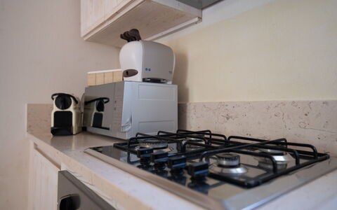Il Casalino - Corte dei Messapi: Gasfornuis, Cabinetry, Toestel Van De Keuken, Cooktop, Fornuis, Keuken, Huishoudapparatuur, Countertop, Fornuis, Geluidsapparatuur