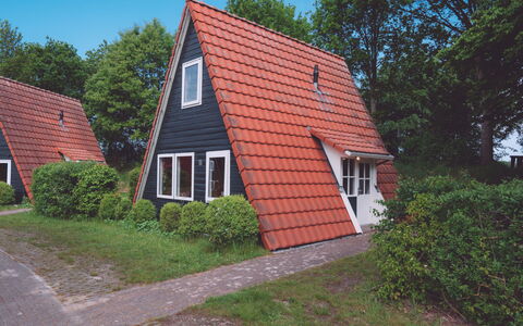 Eigen Wijze: Fabriek, Lucht, Gebouw, Venster, Boom, Huis, Hout, Land Lot, Weg Oppervlak, Verblijf