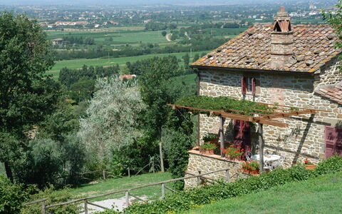 Villa Oleandro: Bergdorp, Landelijk Gebied, Dorp, Huis, Heuvel Station, Gebouw, Verblijf, Landschap, Architectuur, Dak