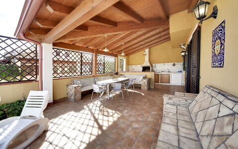 Villa Dell'ulivo: Eigendom, Gebouw, Kamer, Interieur Ontwerp, Onroerend Goed, Huis, Architectuur, Plafond, Meubilair, Huis