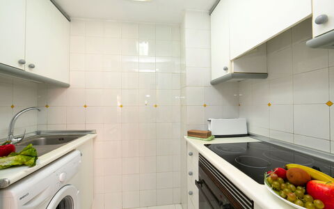 Accommodatie:&nbsp;Apolo Vii 881.5