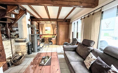 Tim'S Alm am Silbersee 200.2: Hout, Meubilair, Bankstel, Verdieping, Plafond, Kamer, Hardwood, Woonkamer, Stoel