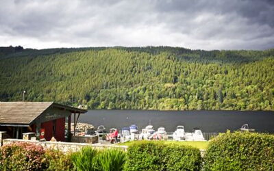 Kenmore 101: Natuurlijk Landschap, Natuur, Hoogland, Lucht, Eigendom, Meer, Heuvel Station, Huis, Wildernis, Wolk