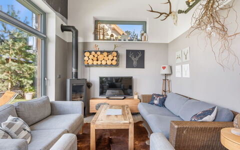 Řeporyje: Meubilair, Interieur Ontwerp, Hout, Plafond, Bankstel, Woonkamer, Flooring, Huis, Verlichting, Kamer
