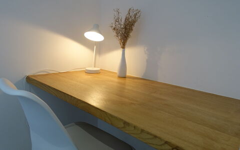 St Cyprien Plage: Tafel, Hout, Rechthoek, Interieur Ontwerp, Kunst, Boom, Tinten En Schaduwen, Takje, Huis, Natuurlijk Materiaal