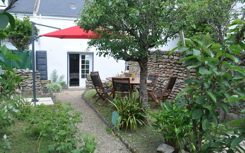 Les Figuiers: Eigendom, Huis, Verblijf, Onroerend Goed, Werf, Huis, Gebouw, Tuin, Plantkunde, Backyard