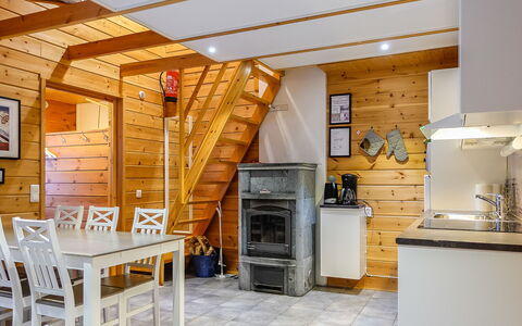 Aslakit B: Hout, Flooring, Interieur Ontwerp, Meubilair, Plafond, Verdieping, Kamer, Huis, Keuken, Houten Vloer
