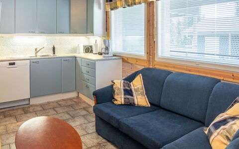 Ruka Snow and Sun 2: Interieur Ontwerp, Flooring, Meubilair, Verdieping, Plafond, Kamer, Cabinetry, Countertop, Appartement, Keuken