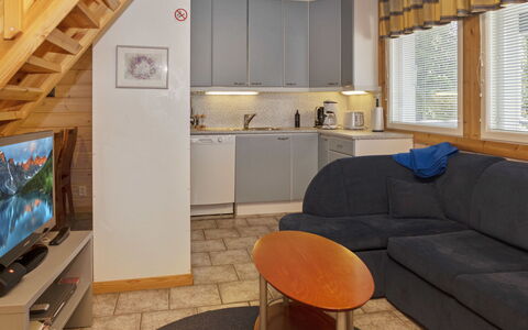 Ruka Snow and Sun 4: Hout, Interieur Ontwerp, Flooring, Meubilair, Verdieping, Kamer, Plafond, Beits, Bankstel, Woonkamer